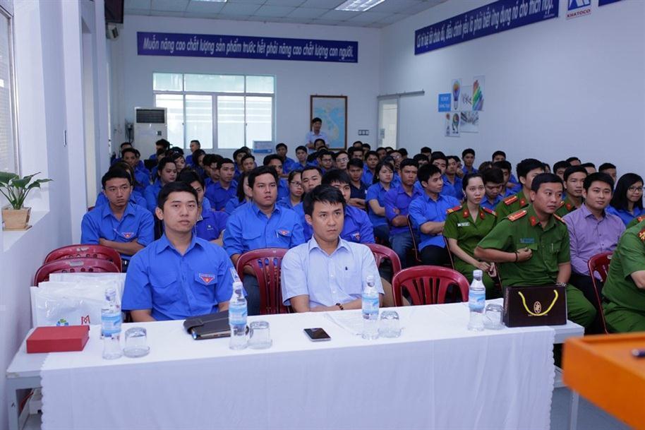Ông Nguyễn Ngọc Nhất - Phó Giám đốc Nhà máy tham dự và có phát biểu định hướng